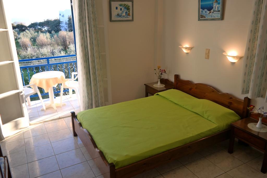 Mina'S Studios In Naxos Island Agios Prokopios  Bagian luar foto