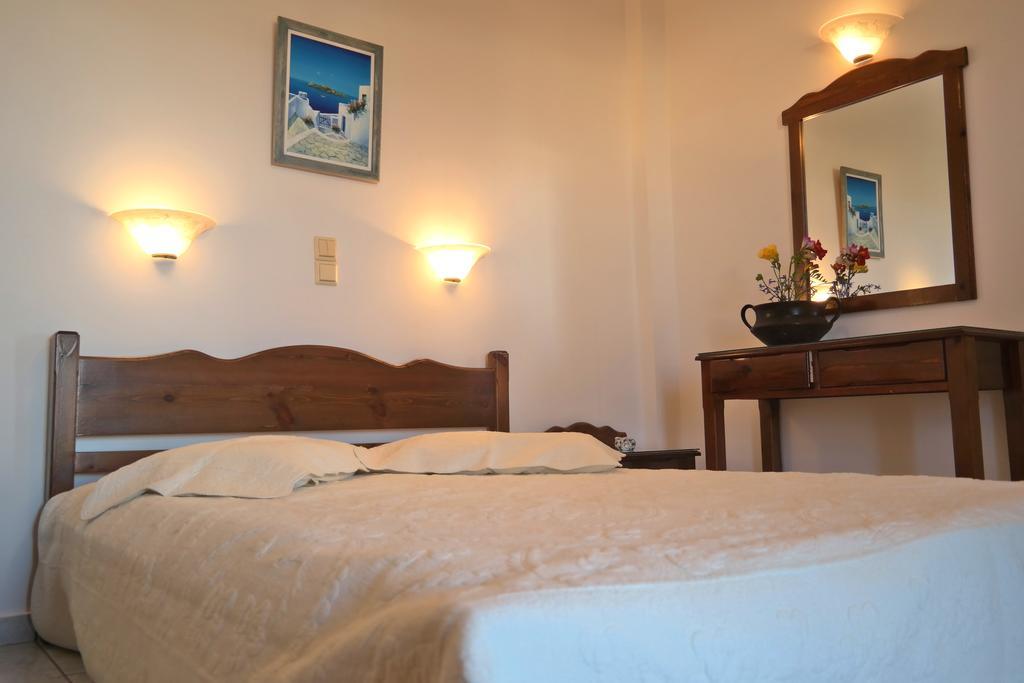 Mina'S Studios In Naxos Island Agios Prokopios  Bagian luar foto