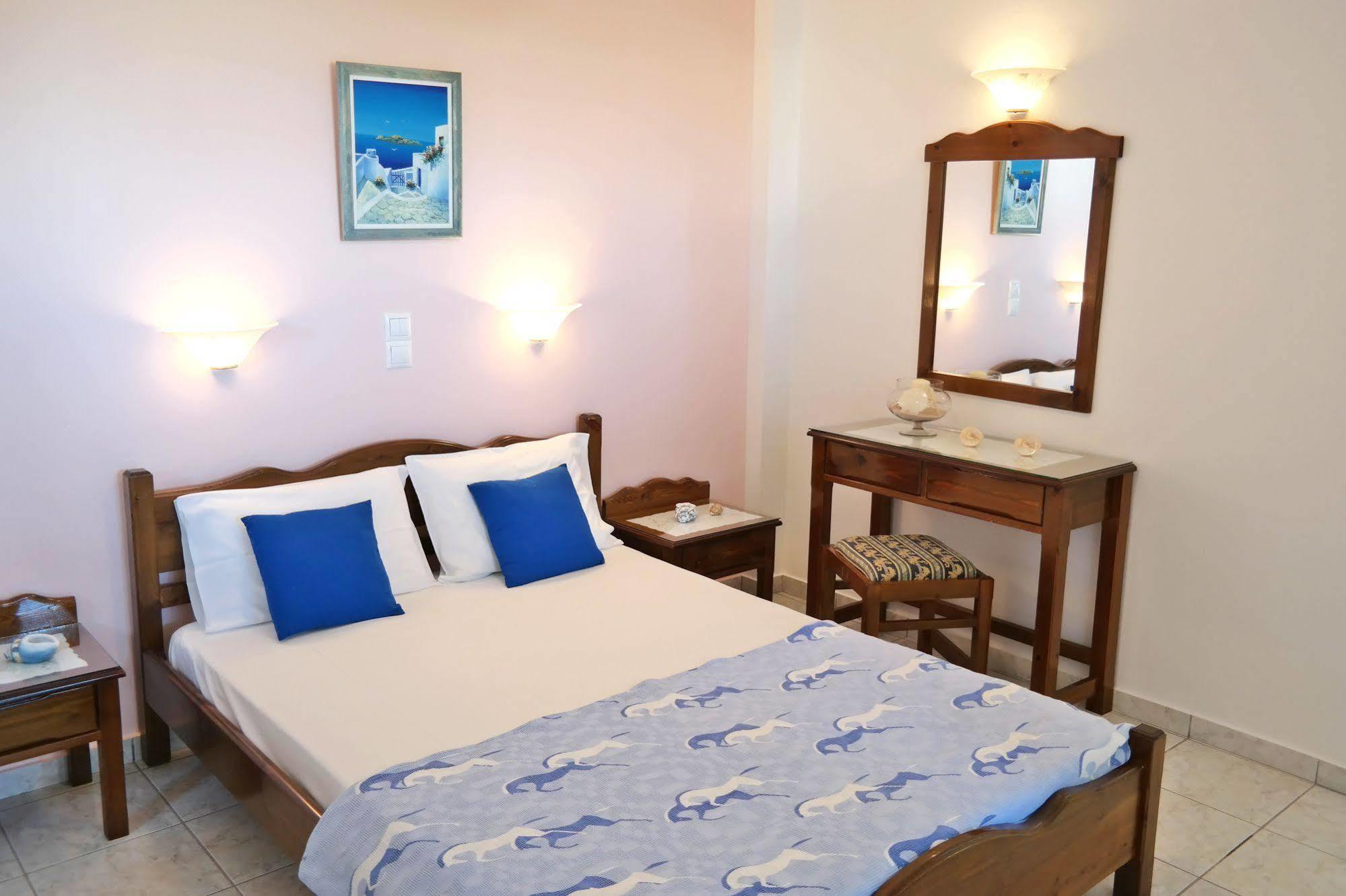 Mina'S Studios In Naxos Island Agios Prokopios  Bagian luar foto