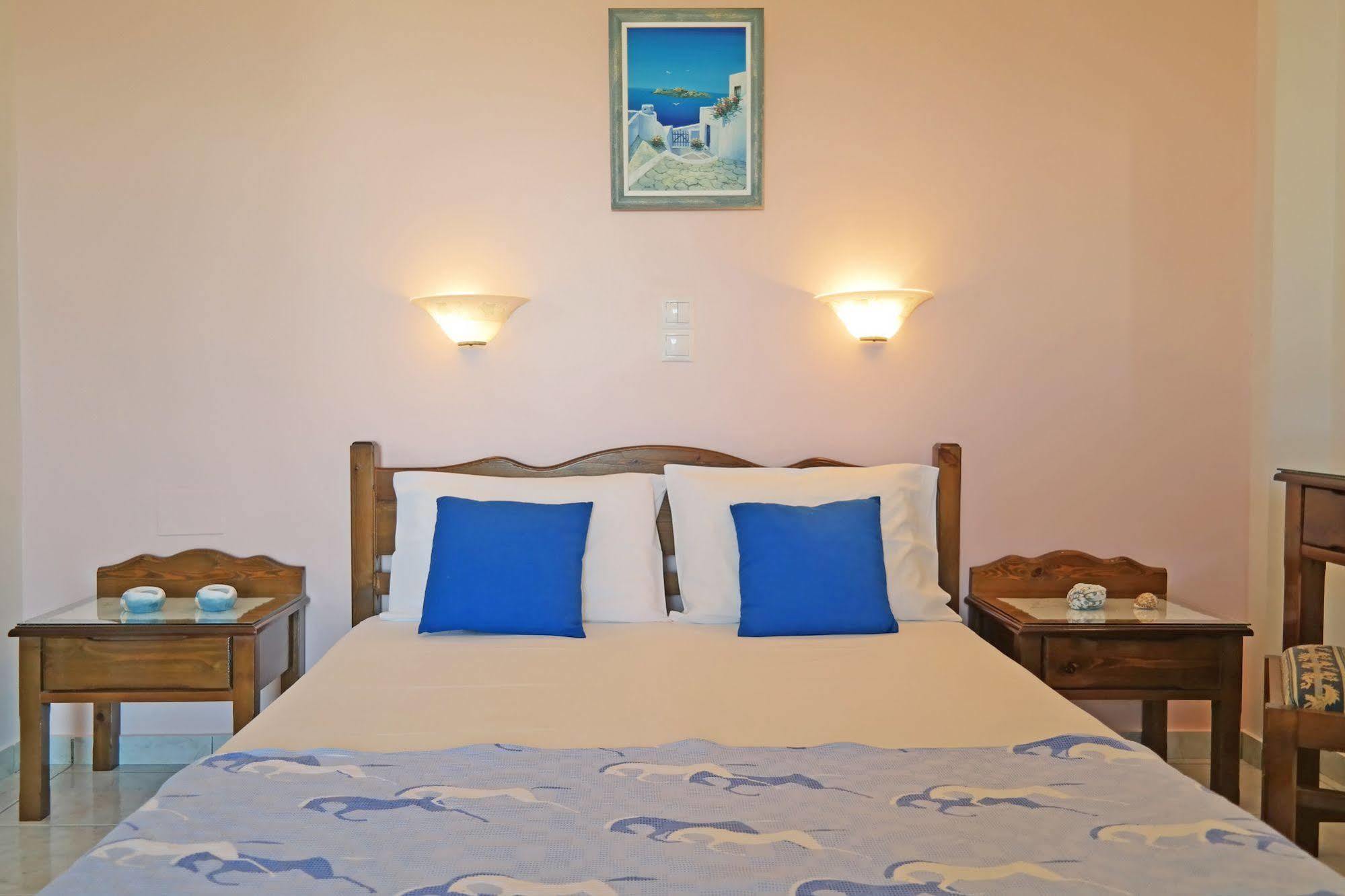 Mina'S Studios In Naxos Island Agios Prokopios  Bagian luar foto