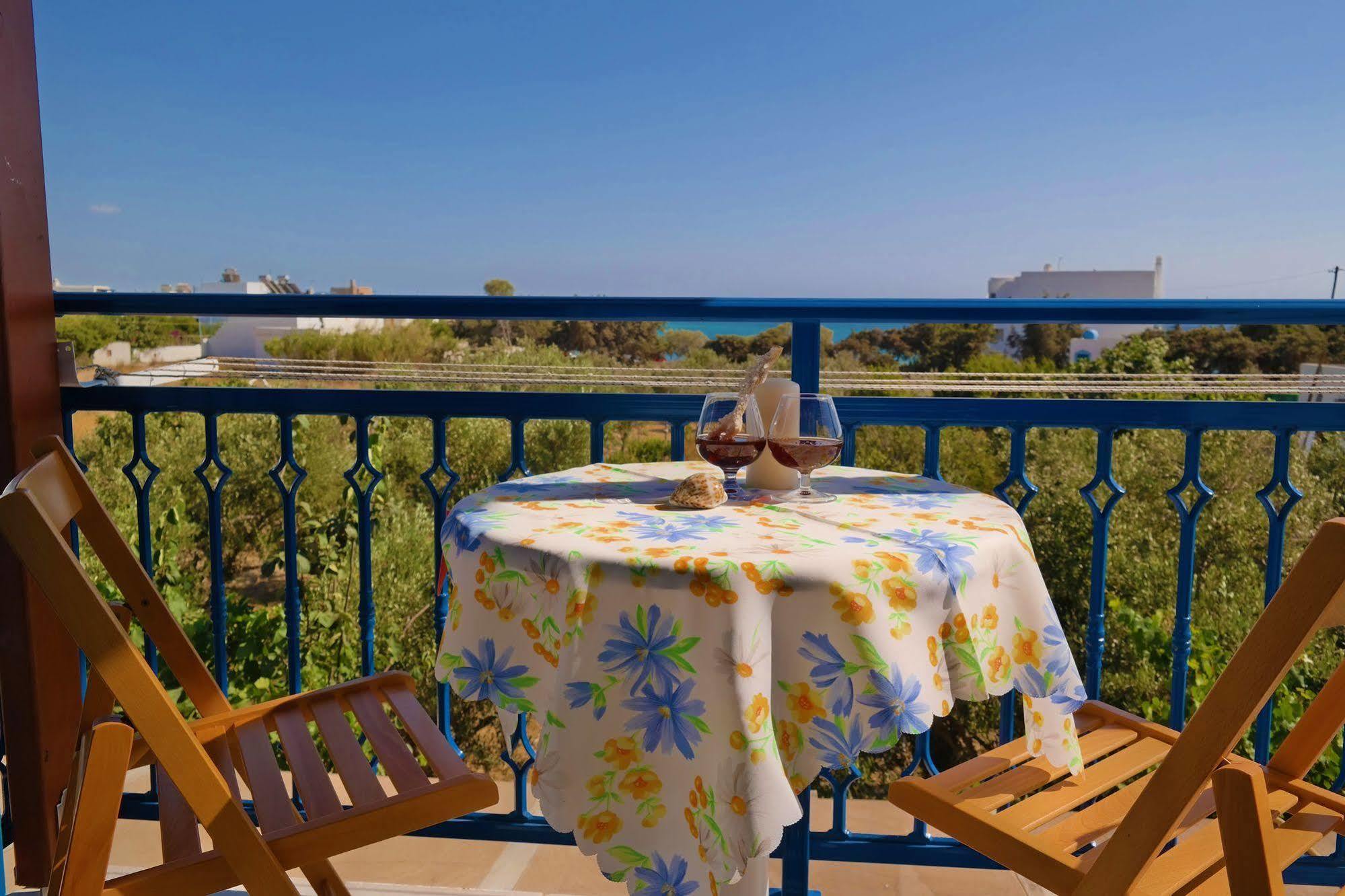 Mina'S Studios In Naxos Island Agios Prokopios  Bagian luar foto